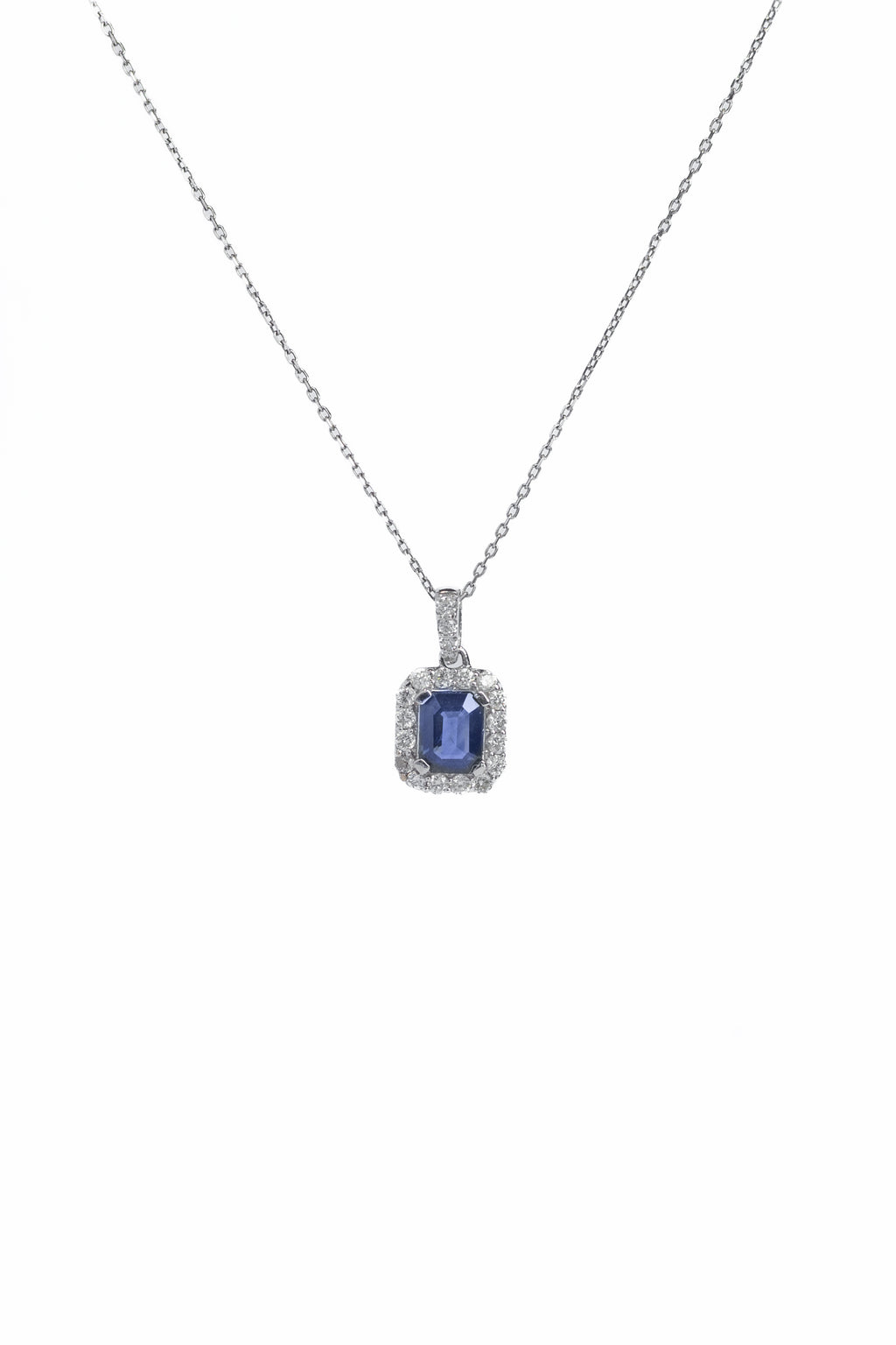 Dije Zafiro con Halo de Diamantes – Oro Blanco 14k
