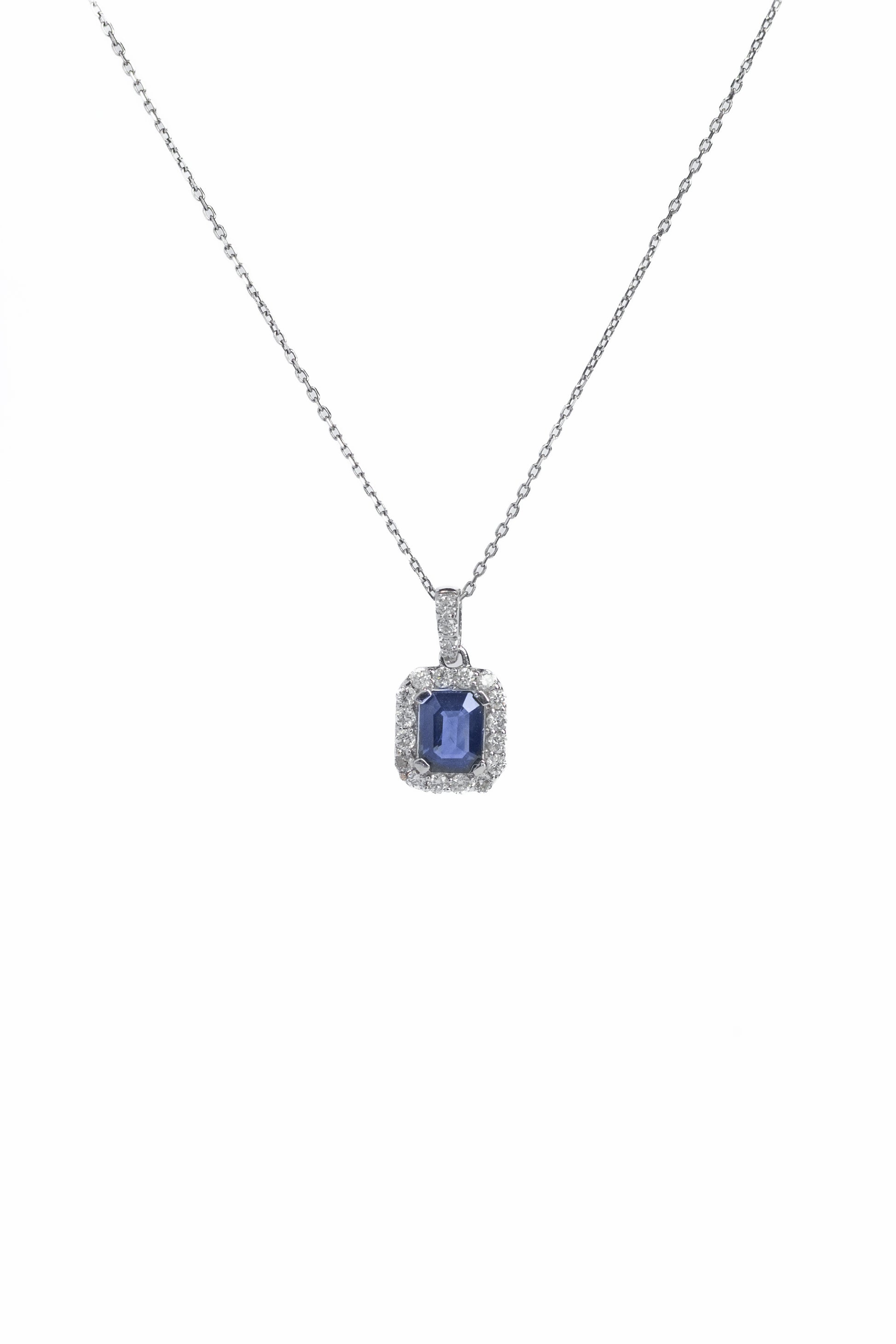 Dije Zafiro con Halo de Diamantes – Oro Blanco 14k