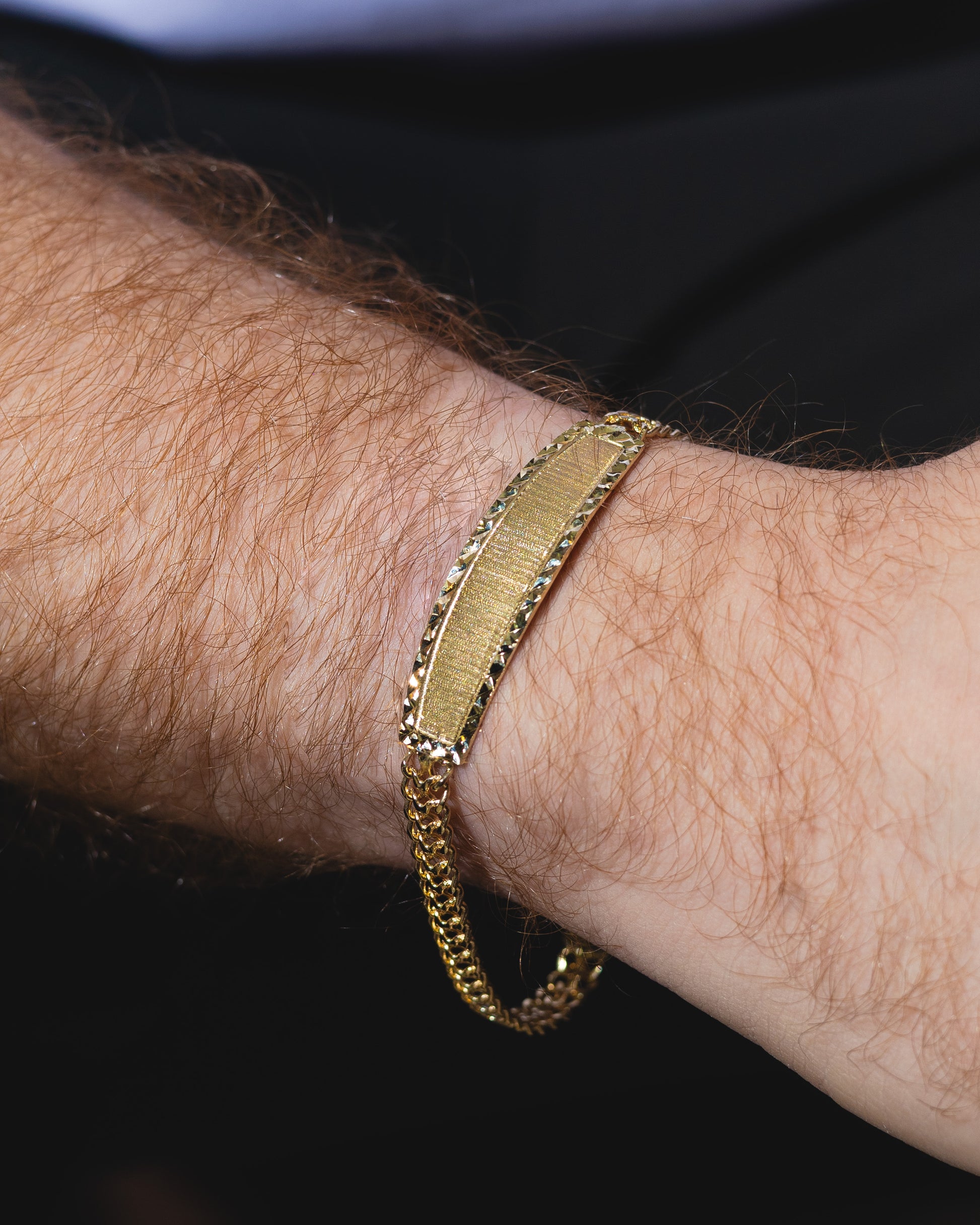 Esclava Estilo Petatillo con Placa Personalizable - Oro Amarillo 10k