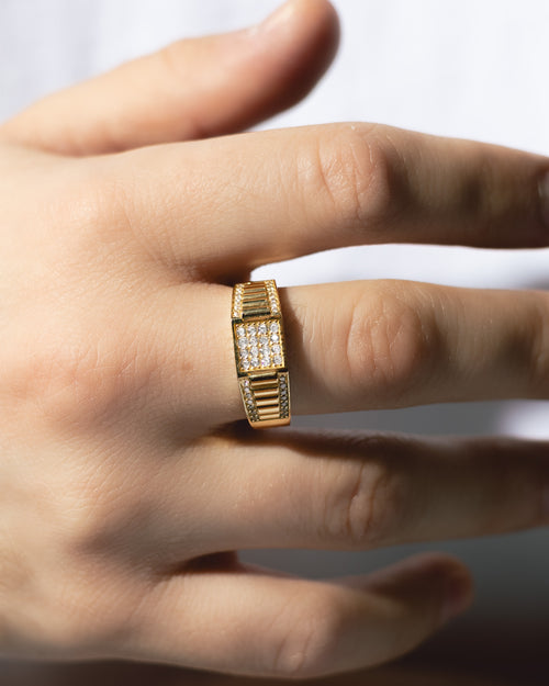 Anillo Caballero Pavé Circonias Central - Oro Amarillo 10K