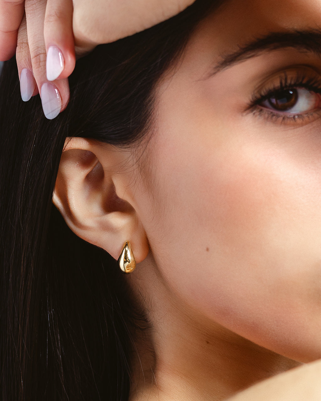 Aretes Gota con Broche Mariposa - Oro Amarillo 10k