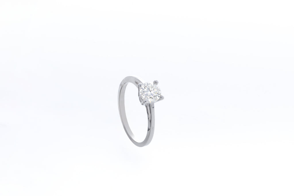 Anillo en Oro Blanco 14k y Circonia Blanca Corte Round