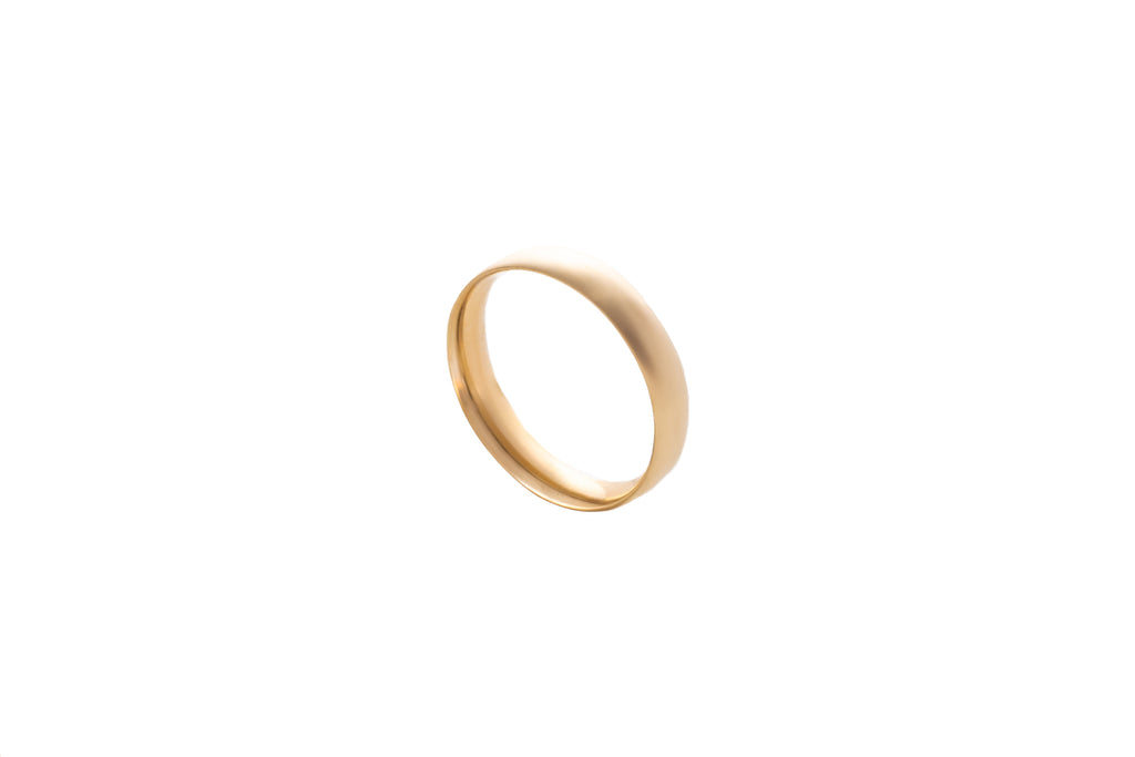 Argolla de Dama Lisa en Oro Amarillo 10K – 4 mm Comfort Fit